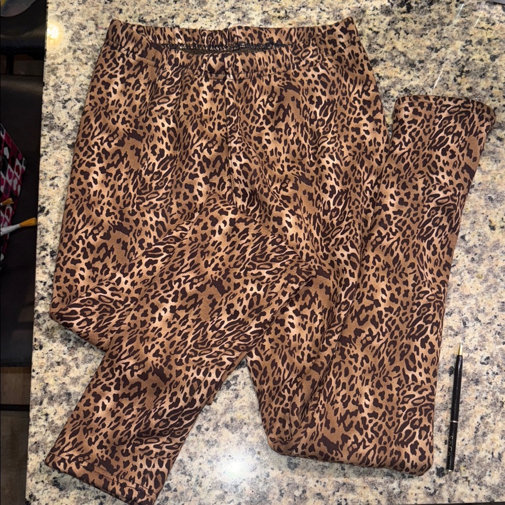 Just Cozy Brown Leopard Print leggings